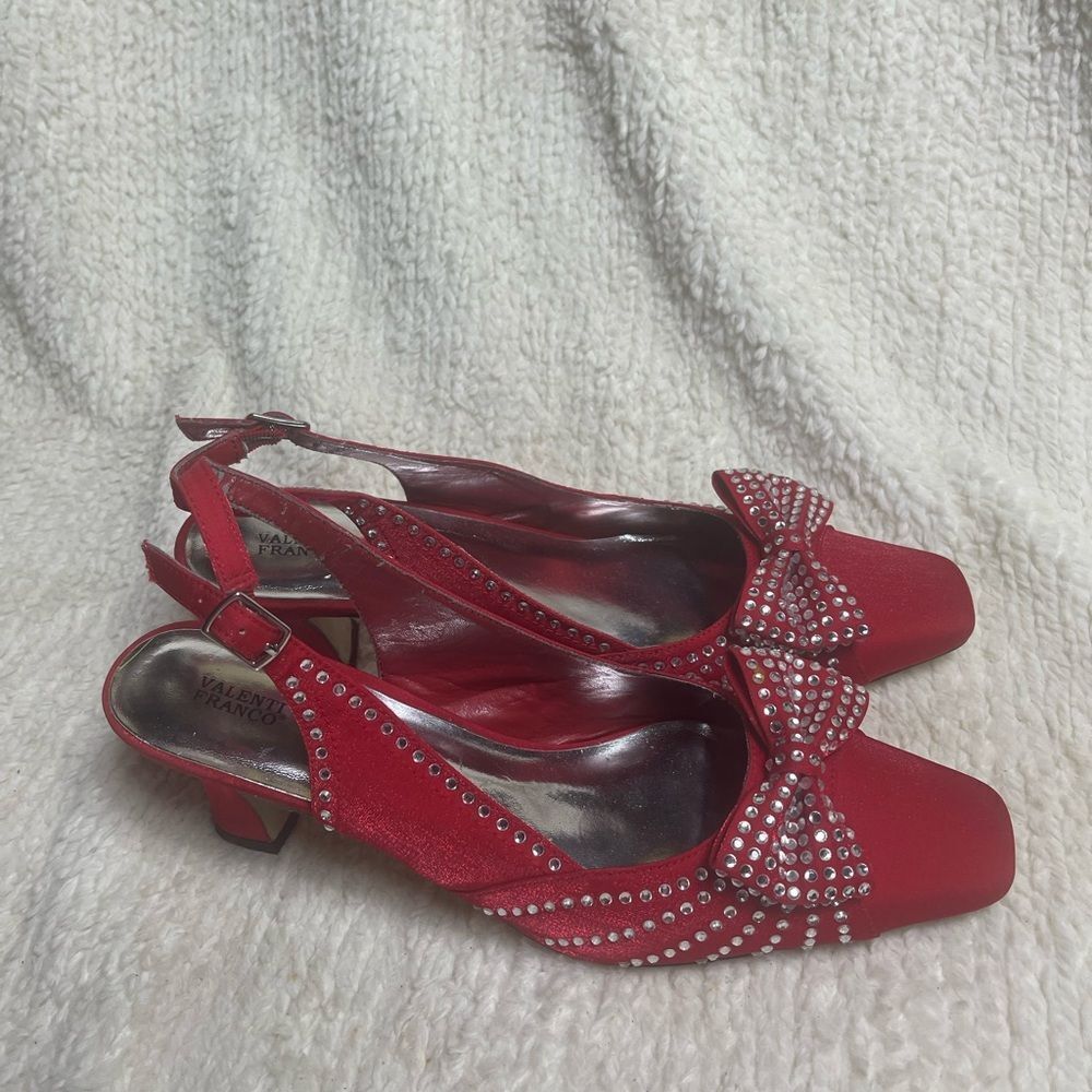 Valenti Franco satin Red sling back Heels with Rhinestone Bow & bow accent SZ11M